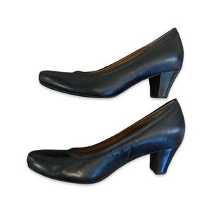 Clarks Artisan Decade Rama Pumps